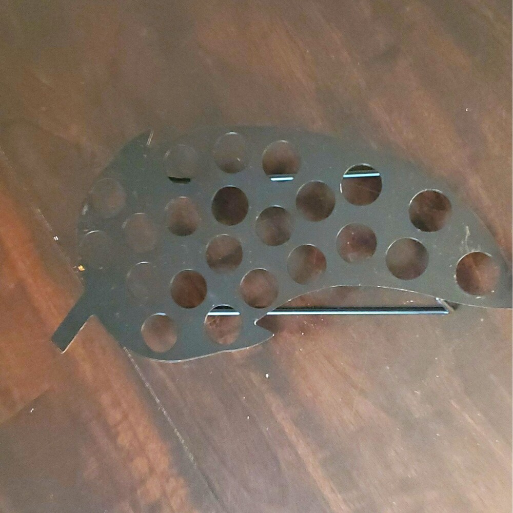 Black Metal Grape Cluster Trivet with Stand, Heat Resistant, One-Piece